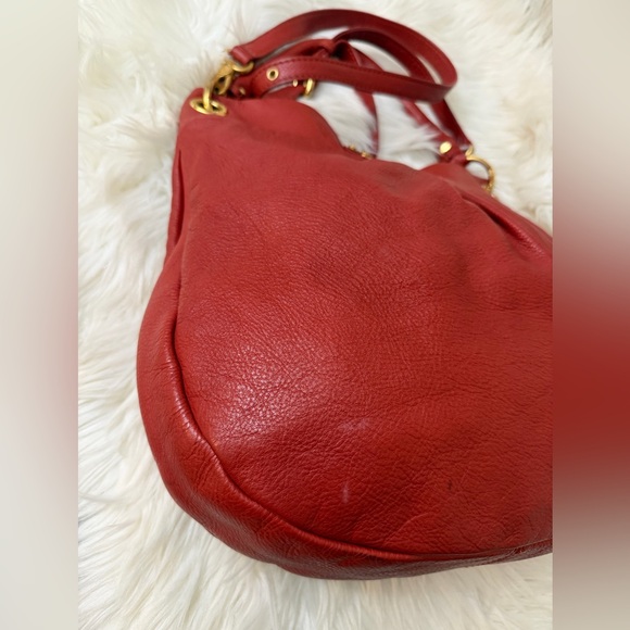 Marc by Marc Jacobs Red Leather Classic Q Hillier Hobo - Picture 4 of 13